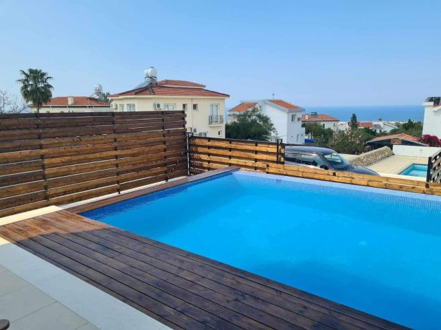 CATALKOYDE 3+1 VILLA MIT PRIVATEM POOL