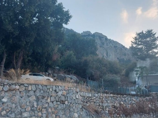 636 m2 GRUNDSTÜCK ZUM VERKAUF IM OSTEN DES BERGES IN GIRNE AGTIAKA 