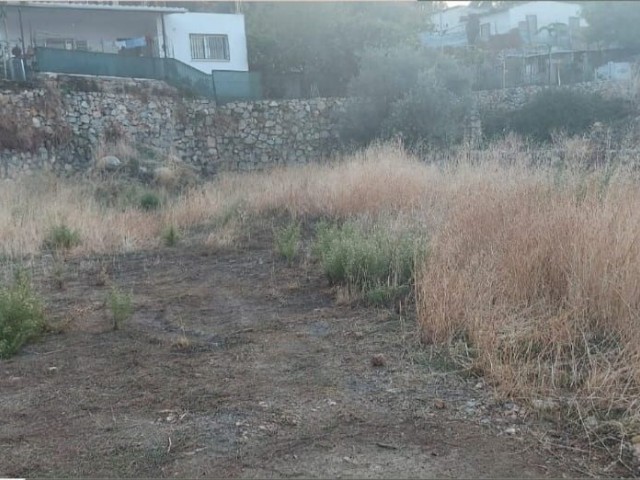 636 m2 GRUNDSTÜCK ZUM VERKAUF IM OSTEN DES BERGES IN GIRNE AGTIAKA 