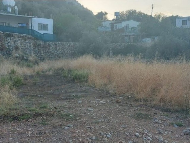 636 m2 GRUNDSTÜCK ZUM VERKAUF IM OSTEN DES BERGES IN GIRNE AGTIAKA 