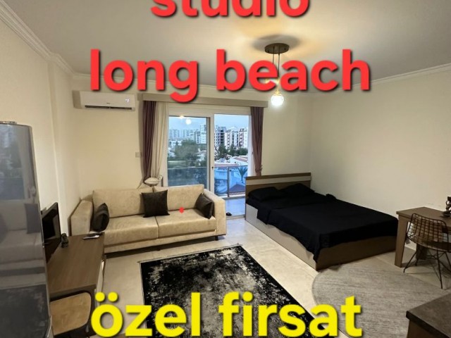 Studio Long beach Royal life.