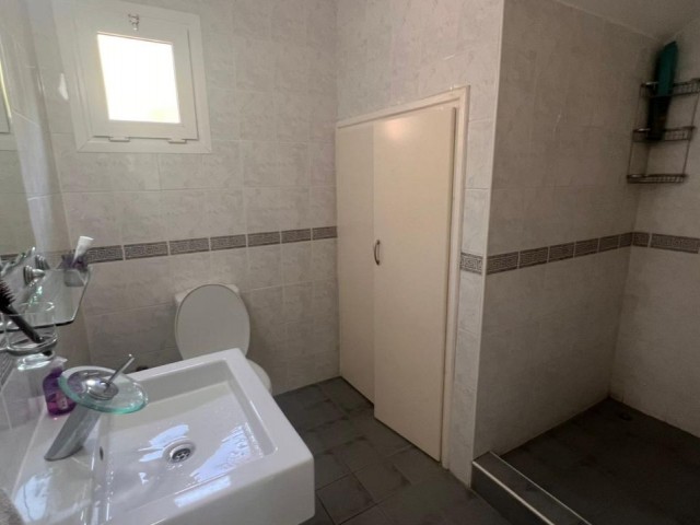 Lapta da Dağ ve Deniz Manzaralı Özel Havuzlu Kiralık Villa!!