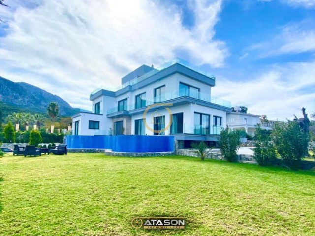 ULTRA-LUXUS-4+1-VILLA MIT AUFZUG ZU VERKAUFEN IN ALSANCAK, DEM HERZEN VON KYRENIA!!