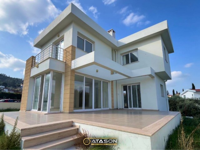 GİRNE YEŞİLTEPE'DE 500 M2 ARSA İÇERİSİNDE SATILIK 3+1 MÜSTAKİL VİLLA!!