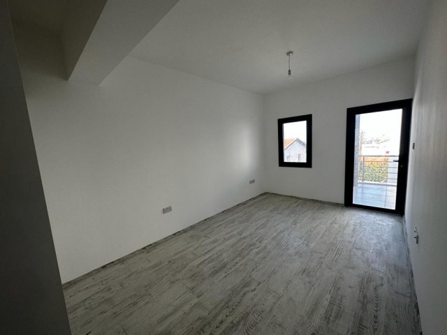 3+1 120 m2 brandneue Wohnung zum Verkauf in Lapta!