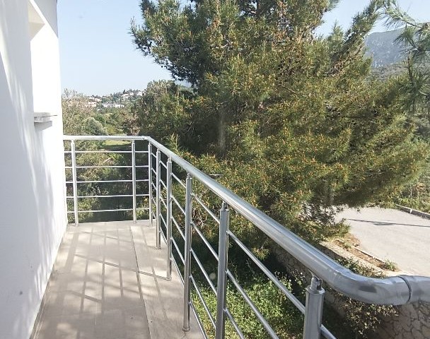 Unfurnished Villa for Rent Behind Hasan Uzun Petrol in Alsancak!