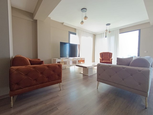 3+1 Luxus-Penthouse zur Miete im Zentrum von Kyrenia