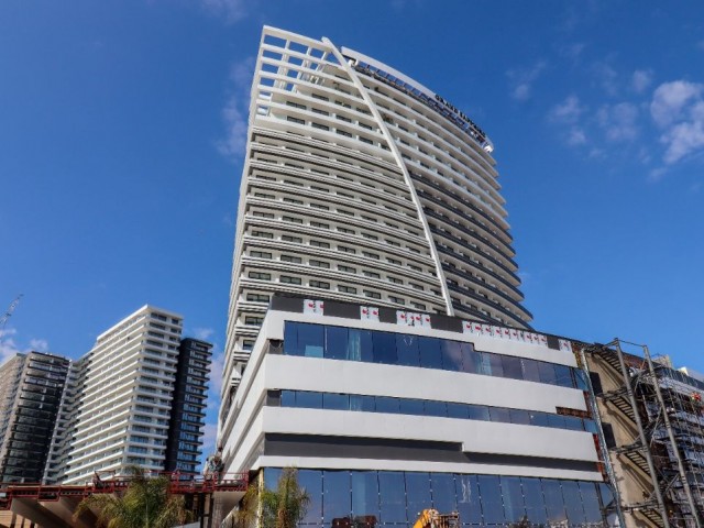 Grand Sapphire'de Deniz Manzaralı Satılık 2+1 Daire 