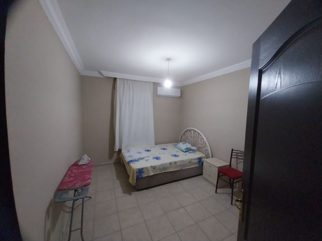 Girne Merkezde 4+1 (1 oda penthouse şeklinde üst katta)