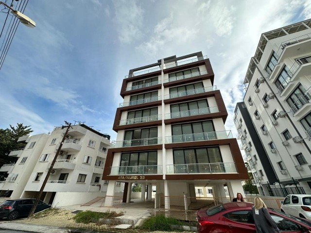 GİRNE MERKEZDE SATILIK 2+1 EŞYASİZ DAİRE