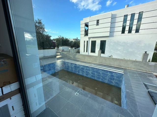 3+1 villa with pool for rent in Ozanköy