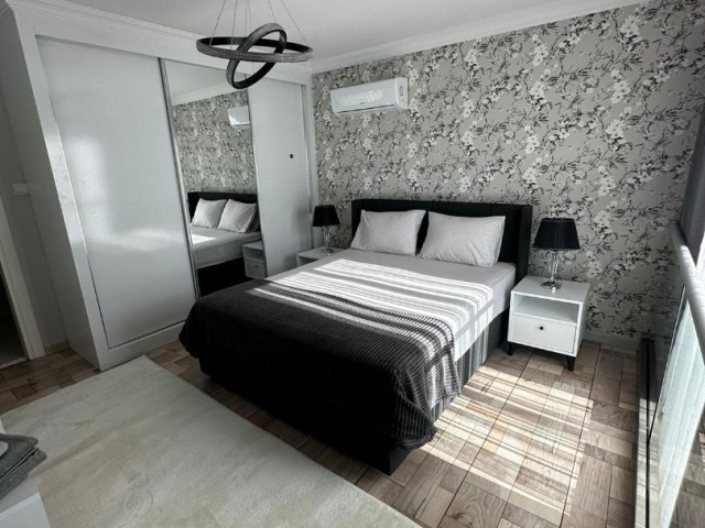 2+1 voll möblierte, luxuriöse Maisonette-Wohnung zur Miete im Zentrum von Kyrenia