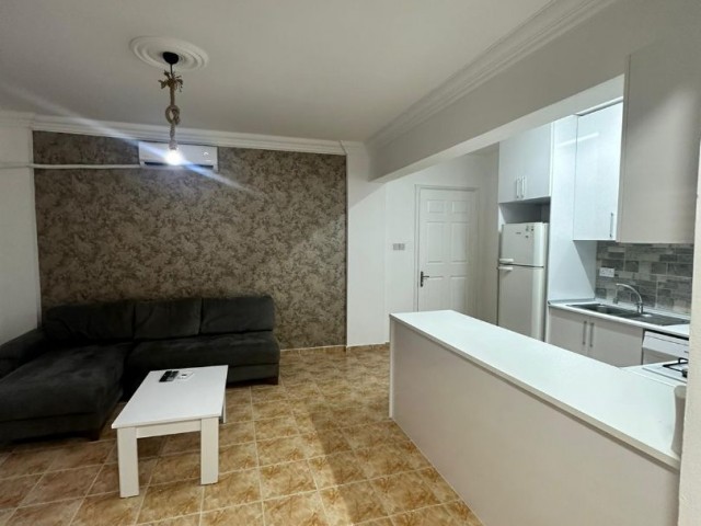 2+1 spacious flat for sale in Kyrenia Center, Opportunity Price, All taxes paid!!!!