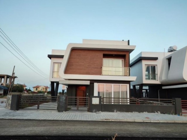 3+1 luxury villas for sale in Karşıyaka, 50 meters from the sea!!!!