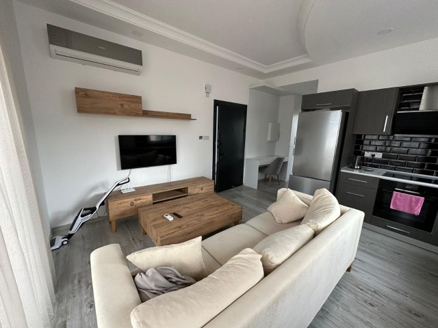 1+1 OPPORTUNITY FLAT IN KARŞIYAKA, WALKING DISTANCE TO THE SEA!!!