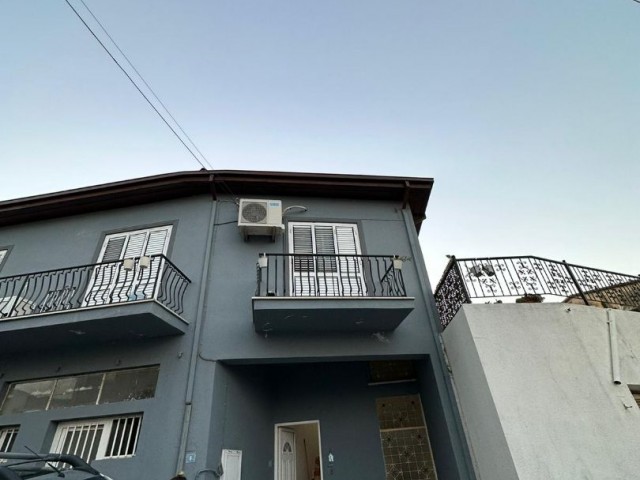 2+1 Einfamilienhaus zum Verkauf in Alsancak