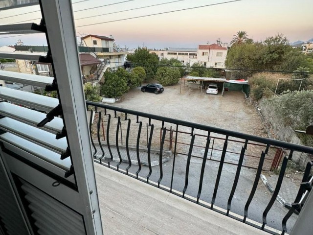 2+1 Einfamilienhaus zum Verkauf in Alsancak