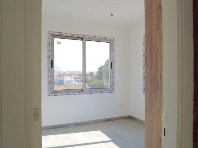 2+1 FLAT FOR SALE IN BOSPHORUS. TURKISH KOÇANLI FLAT