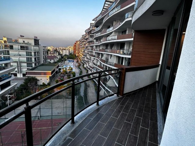 2+1 komplett möblierte Wohnung im Komplex zum Verkauf im Kyrenia Center