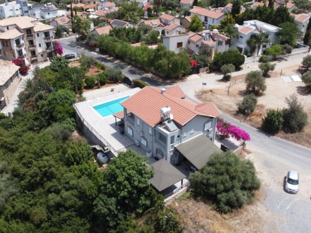 4+1 TURKISH KOÇANLI VILLA ON 1.5 DECLARES FOR SALE IN ZEYTİNLİK