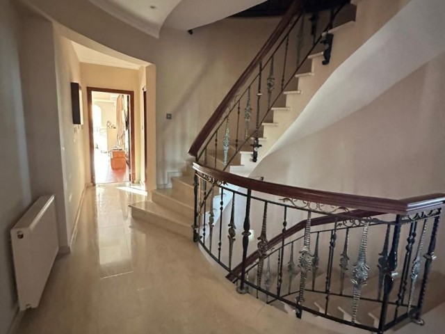 Magnificent 4+2 Mansion for sale in Kyrenia Center