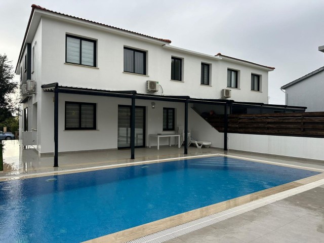 Luxury, very spacious 5+1 villa in Edremit/Karaoğlanoğlu