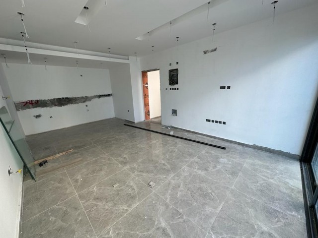 1+1 WOHNUNG ZUM VERKAUF IM KYRENIA CENTER