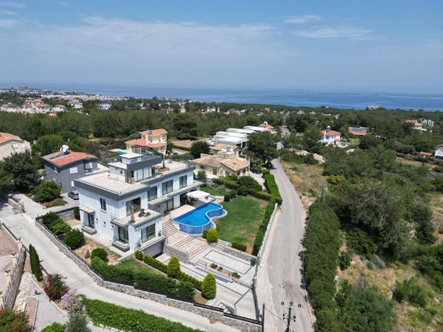 4+1 Villa zum Verkauf in Alsancak für luxuriösen Lebensstil