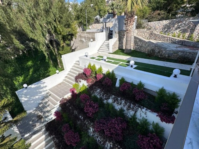 Luxury 5+2 villa for sale in Upper Kyrenia. Behind the Eziç Premier