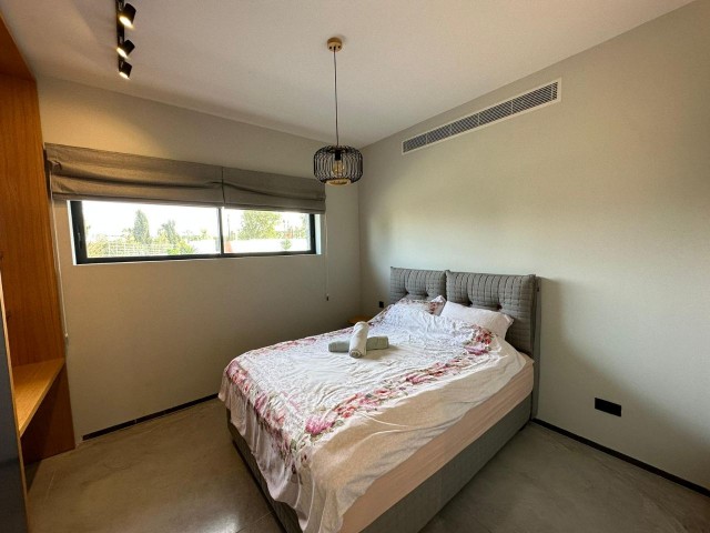 LUXUSVILLA 3+1 ZUR TÄGLICHEN MIETE IN GIRNE/BAHÇELİ