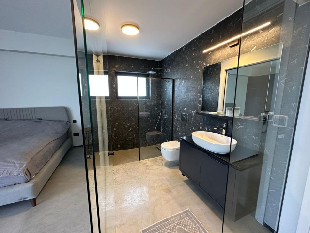 LUXUSVILLA 3+1 ZUR TÄGLICHEN MIETE IN GIRNE/BAHÇELİ