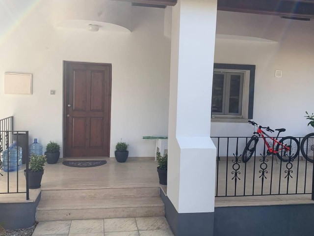 4+1 furnished villa for sale in Çatalköy, 200 meters from the sea