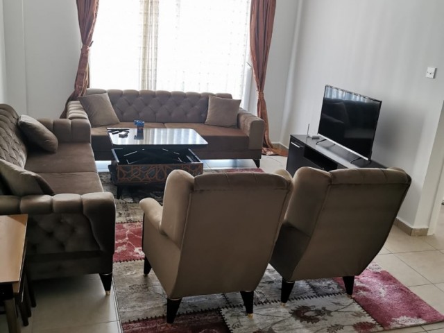 Girne Merkezde satılık 2+1 full eşyalı daire , Masrafsız daire!!!