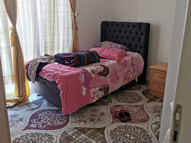 Girne Merkezde satılık 2+1 full eşyalı daire , Masrafsız daire!!!