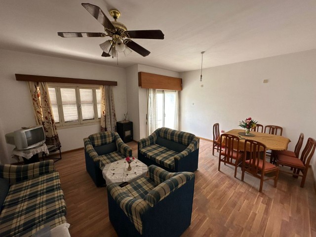 3+1 flat for sale in Kyrenia Center. With Turkish Housing!!!