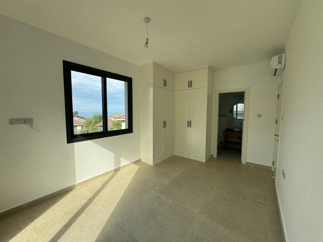 2+1 LUXURY FLAT IN A STUNNING SITE FOR SALE IN ALSANCAK