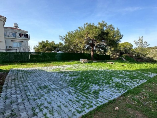 Unvollendete Villa zum Verkauf im Dorf Akdeniz 5+1, türkische Herstellung