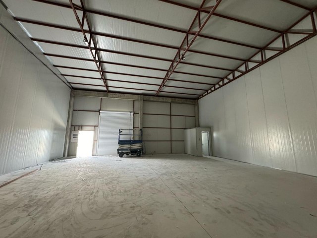 600 M2 WAREHOUSES FOR SALE IN THE INDUSTRIAL ZONE IN HASPOLAT