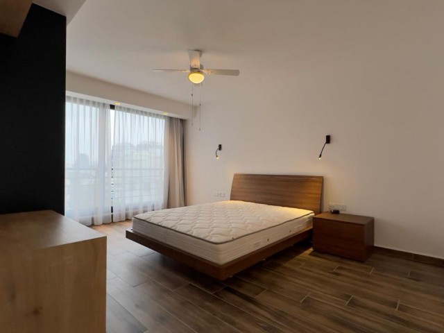 2+1 luxury flat for rent in Kyrenia center
