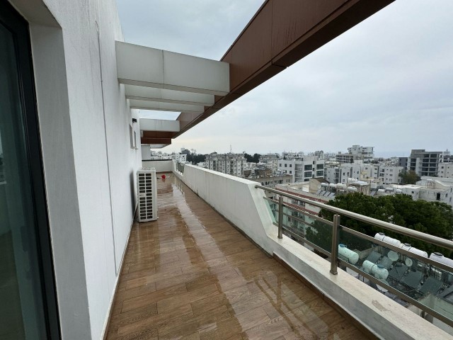 3+1 FULLY FURNISHED FLAT PENTHOUSE FOR RENT IN KYRENIA CENTER