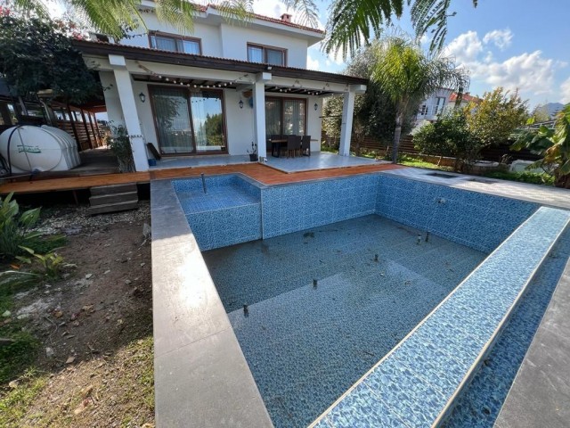 3+1 villa with pool for rent in Catalkoy