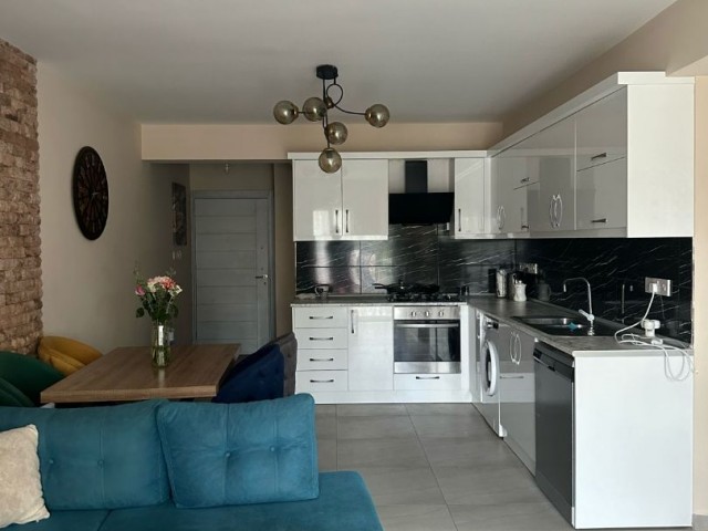 FURNISHED/UNFURNISHED 2+1 FLAT FOR SALE IN KYRENIA CENTER, TITLE DEED IS IN THE AREA OF THE FLAT