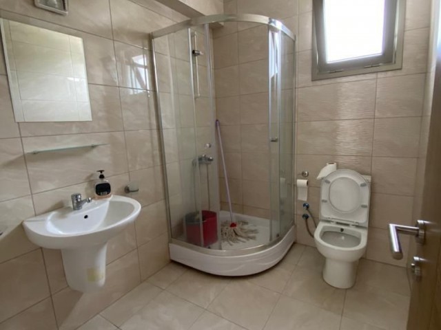 2+1 flat for rent in Kyrenia center