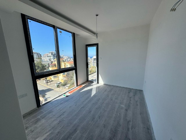 2+1 flat with sea view for sale in Kyrenia center