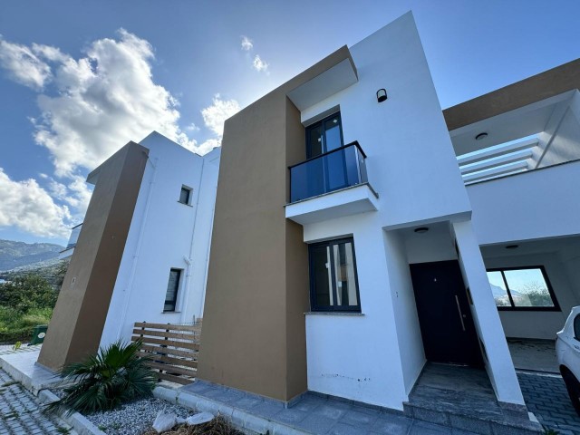 3+1 TRIPLEX-VILLA ZUM VERKAUF IN ALSANCAK, GELEGENHEITSPREIS, TRANSFORMATOR BEZAHLT!