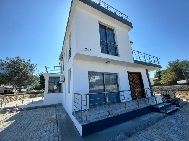 FULLY FURNISHED 3+1 VILLA FOR SALE IN KARŞIYAKA, ALL TAXES HAVE BEEN PAID!!! 400 METERS TO THE SEA