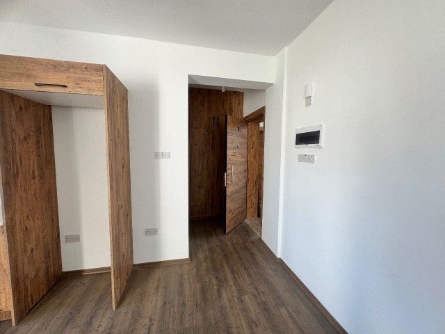 2+1 neue, brandneue Wohnung zum Verkauf in Alsancak