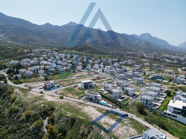 Grundstück zum Verkauf mit herrlichem Berg- und Meerblick in Çatalköy