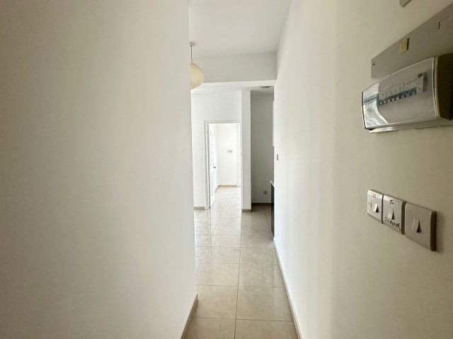 VERY CLEAN AND MAINTAINED 2+1 FLAT FOR SALE IN KYRENIA CENTER