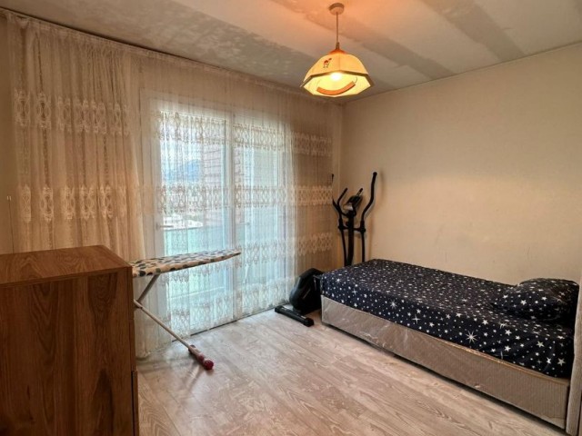 Girne merkezde satılık 2+1 penthouse, traffo ve tum vergiler odendi